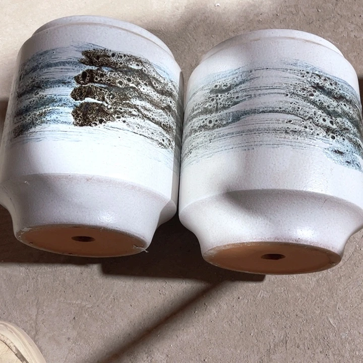 紫砂花盆口径18高度24两只正品