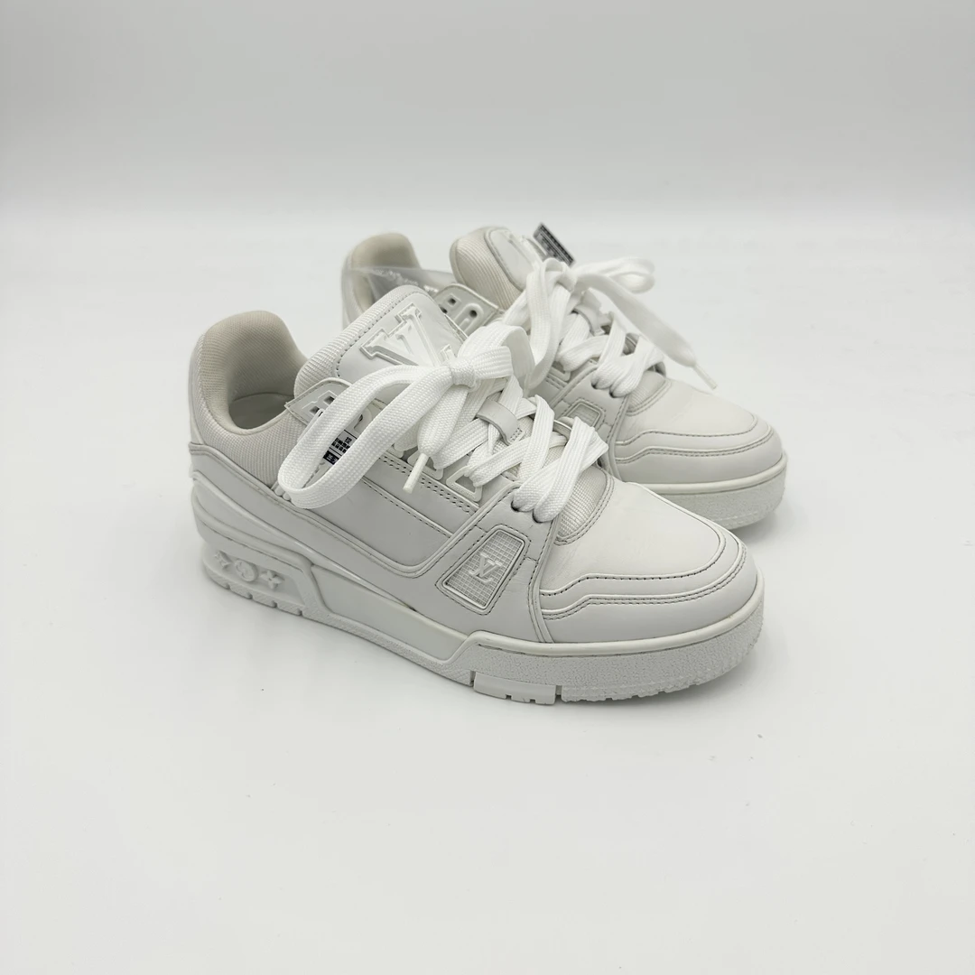 95新 LouisVuitton/路易威登 35.5码/白陶瓷trainer板鞋/pp0555