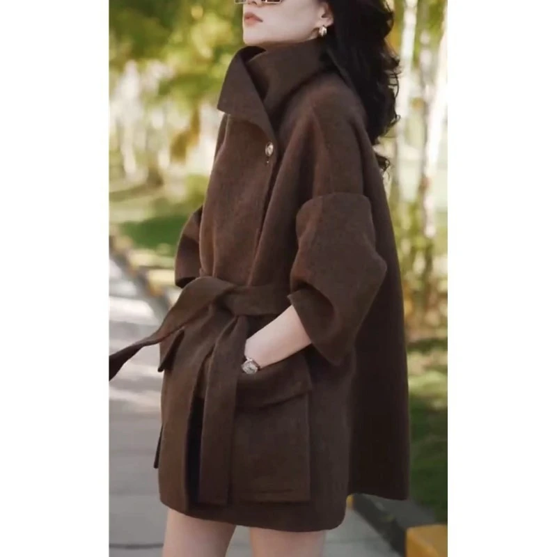 241182大爱美依缘2025秋冬新款韩版时尚系带宽松呢子外套显瘦洋气