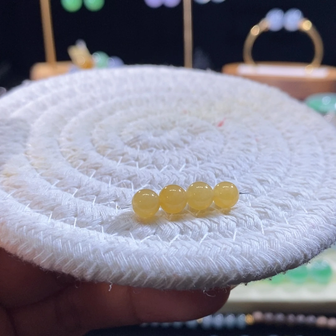 翡翠未镶嵌吊坠(不含链)翡翠冰黄珠（随机发一个）