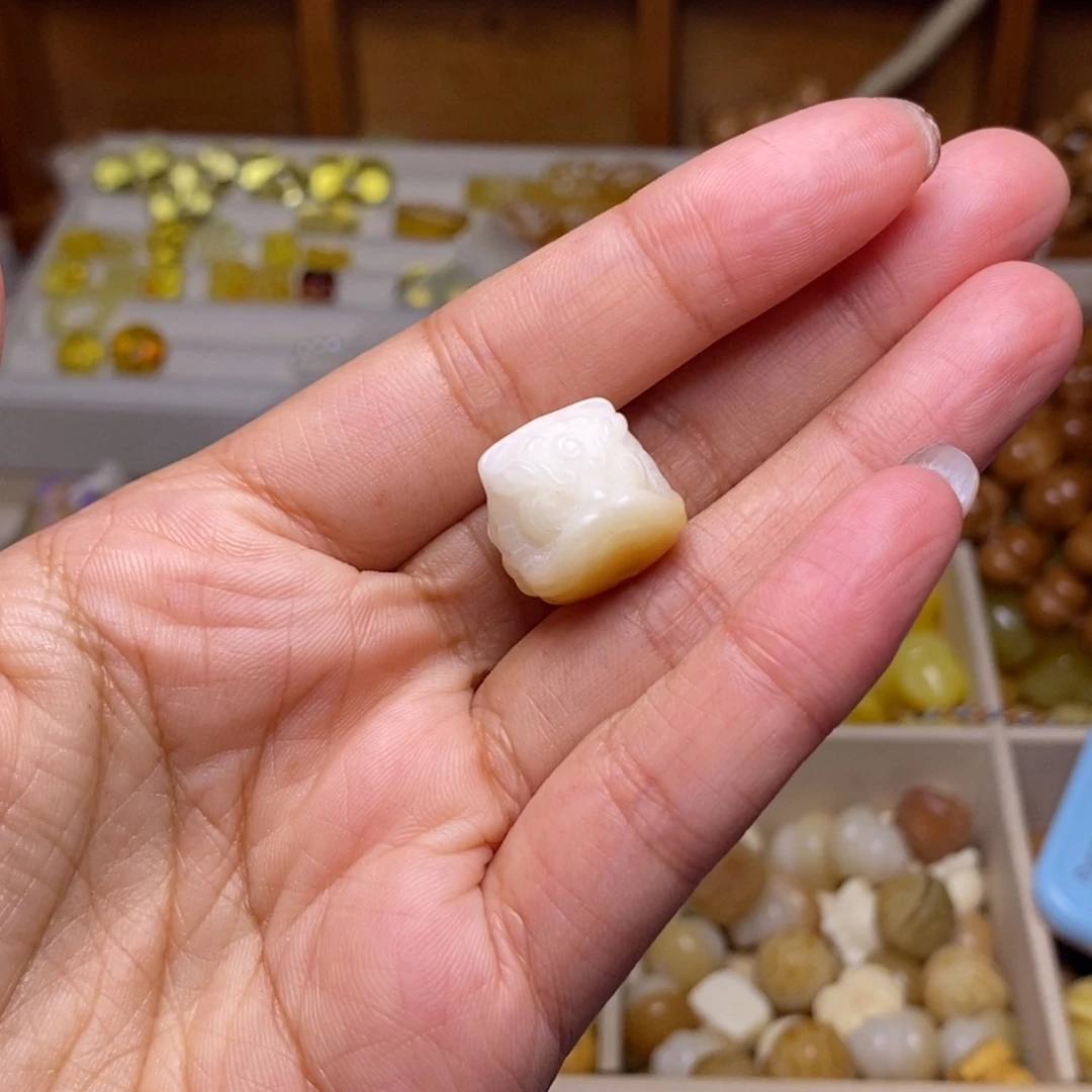 猴头核桃吊坠醒狮