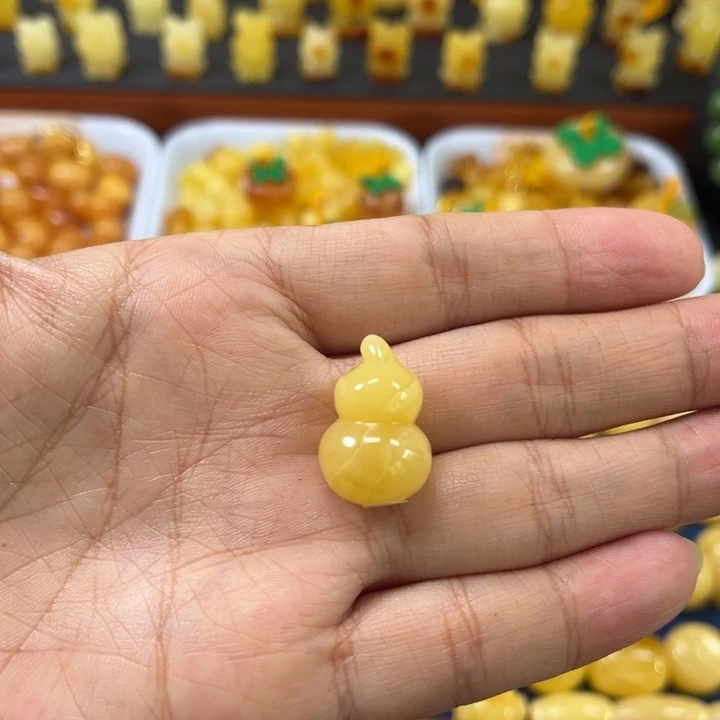 琥珀未镶嵌裸石卡22加浓蜡葫芦福禄寿