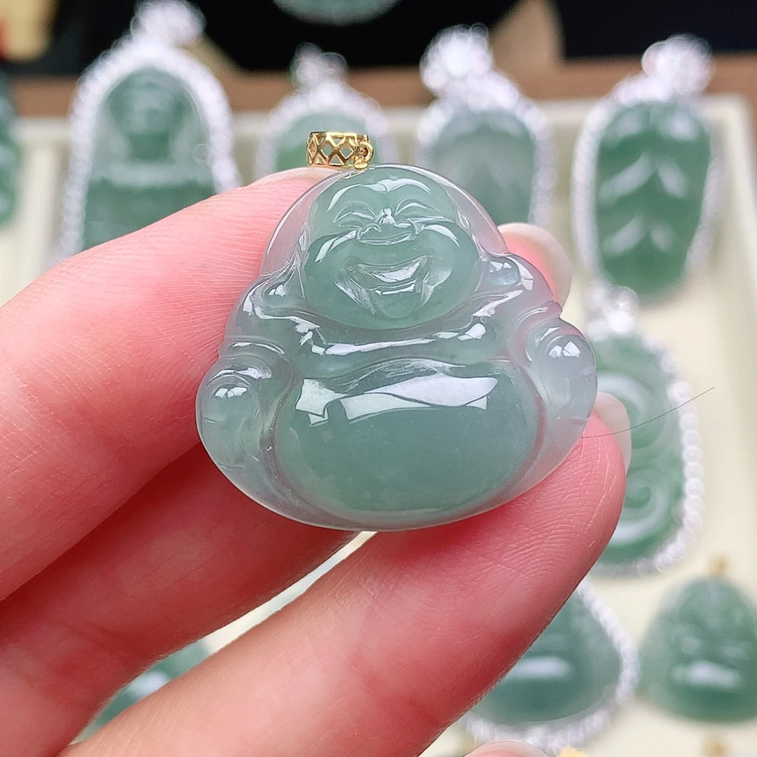 翡翠18K金镶嵌颈饰吊坠