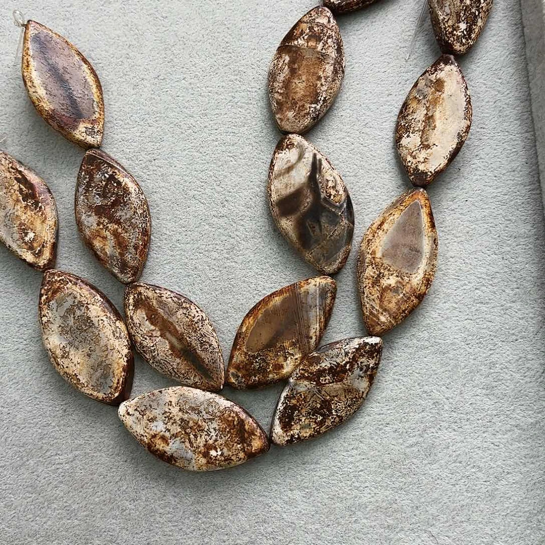 玛瑙/玉髓未镶嵌珠宝半成品25×49爆皮玛瑙马眼一条