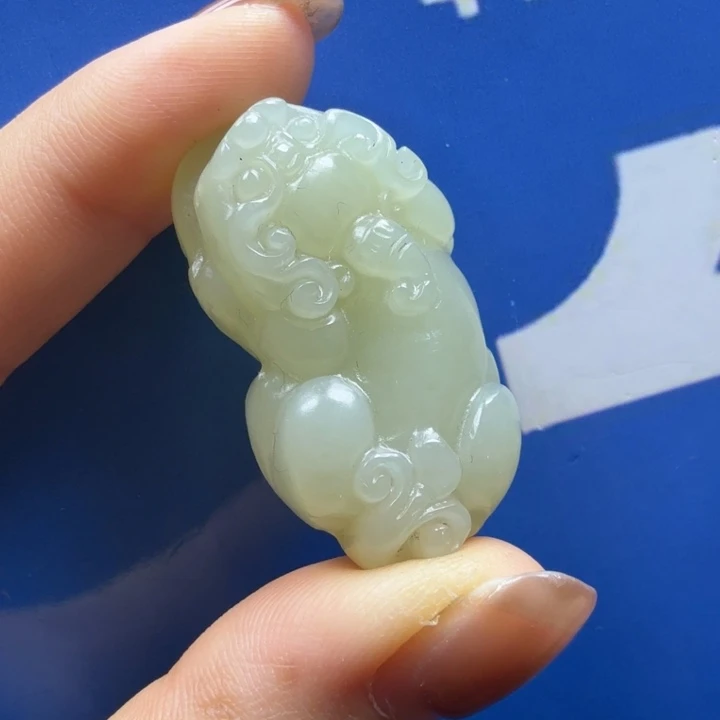 刚***和田玉未镶嵌挂件