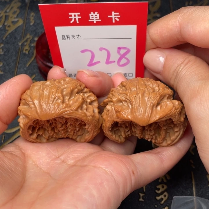 吊坠桃核文玩的好