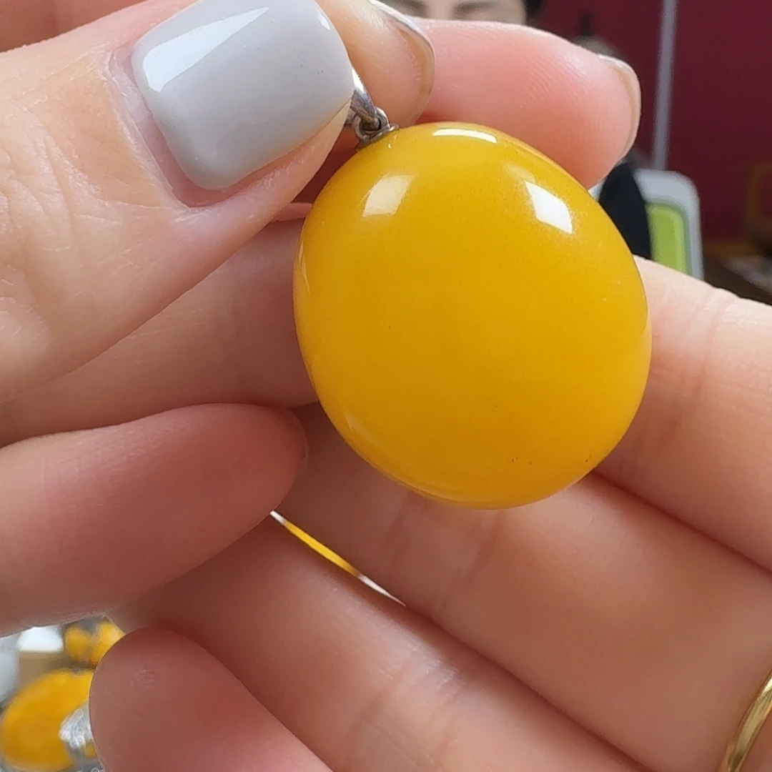 蜜蜡未镶嵌颈饰吊坠