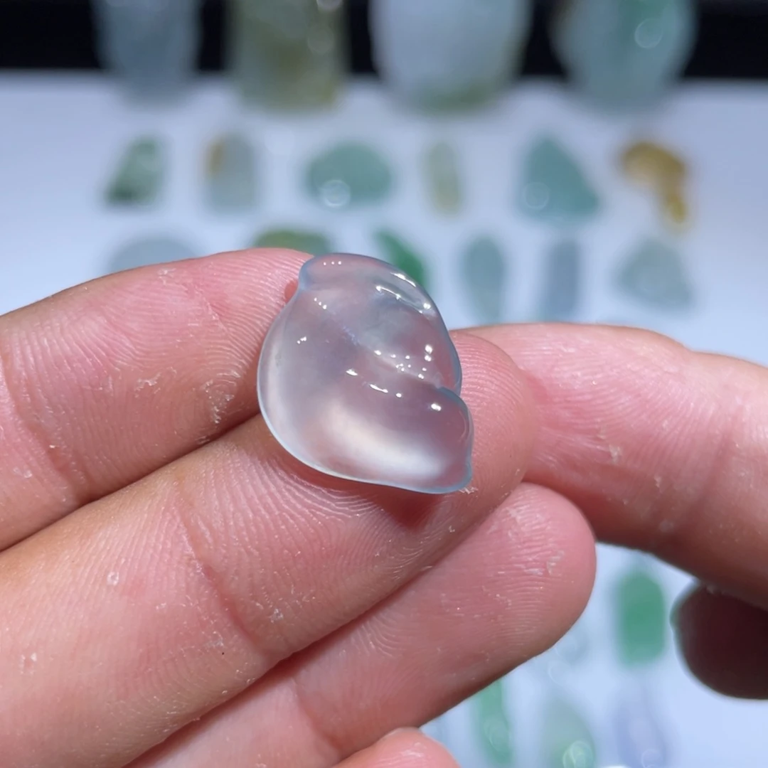 颈饰未镶嵌翡翠随形