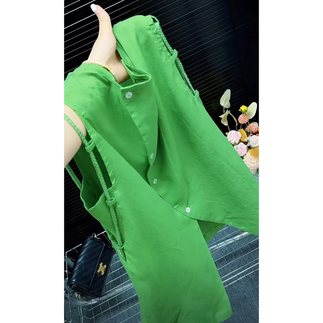 【现货】今年流行穿搭2025夏季新款温柔风纯色无袖抽绳薄款衬衫上衣