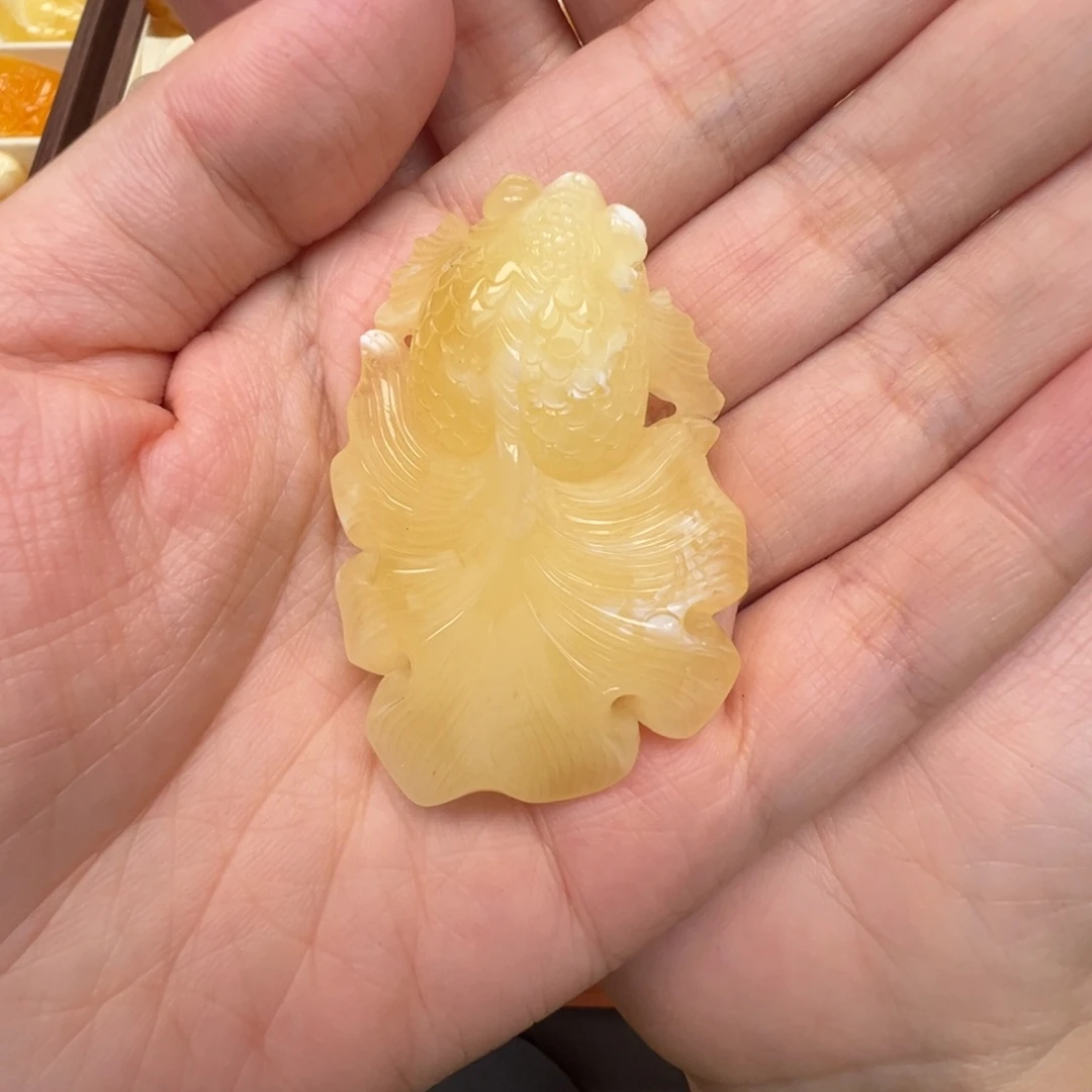 未镶嵌颈饰琥珀蜜蜡