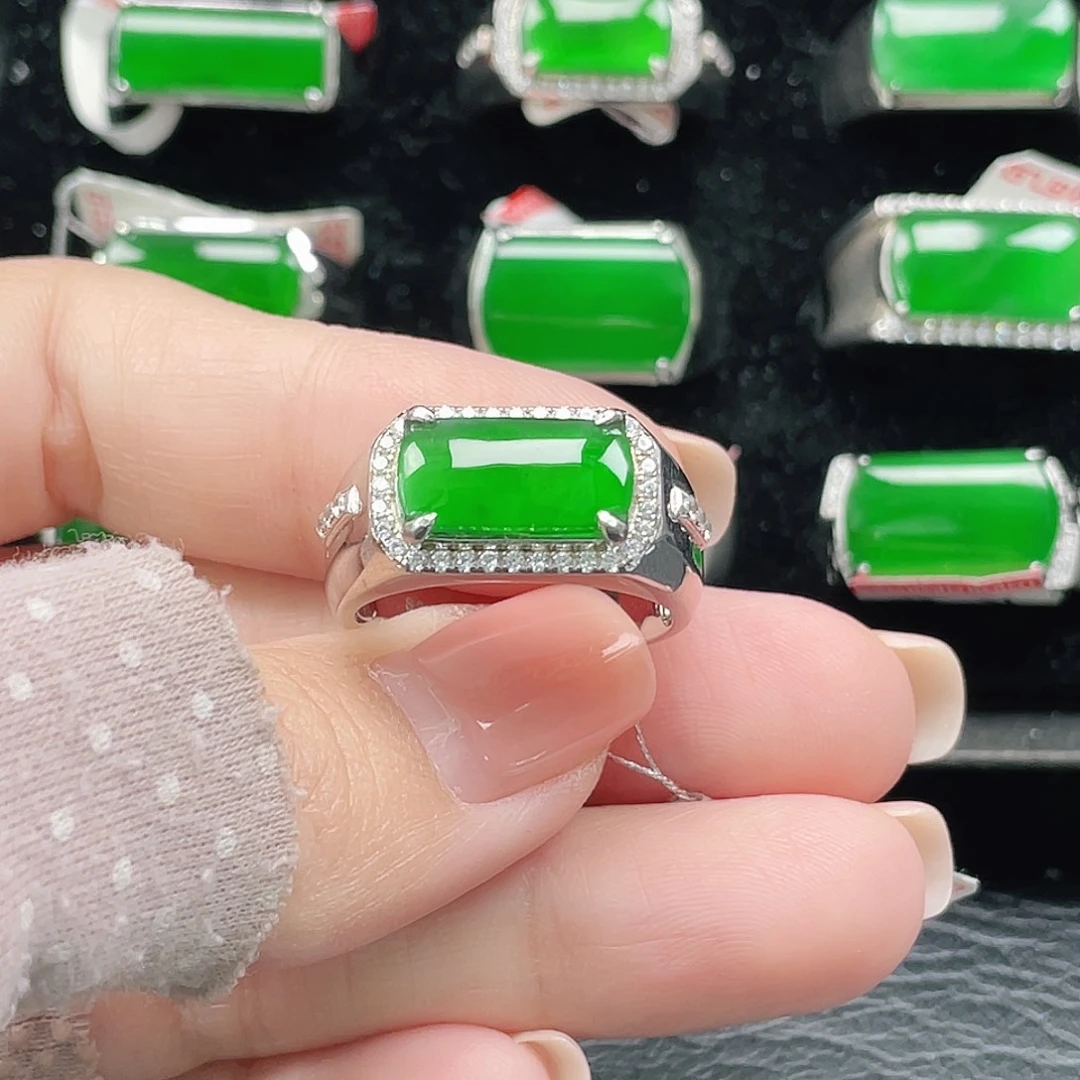 翡翠银S925镶嵌戒指天然A货翡翠没运费险3547