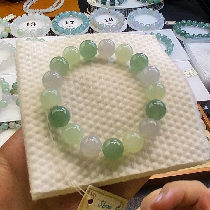 定制翡翠未镶嵌翡翠卡11