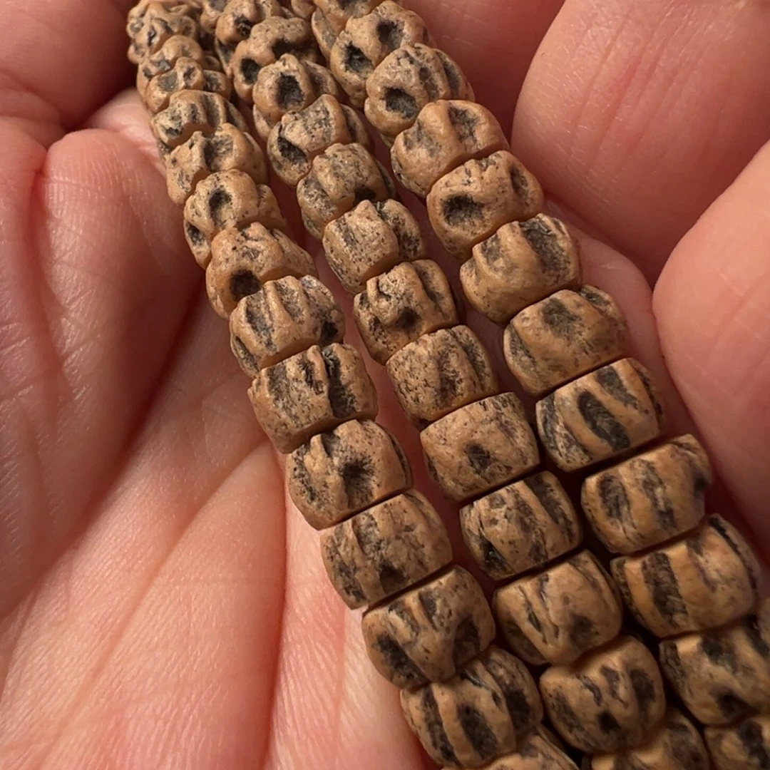 柏香籽/百香籽吊坠反骨