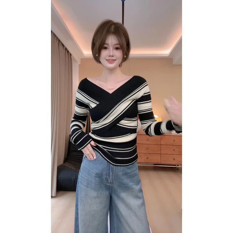 【花花定制】（一件衣服三种穿法）条纹长袖女V领秋季针织上衣打底衫