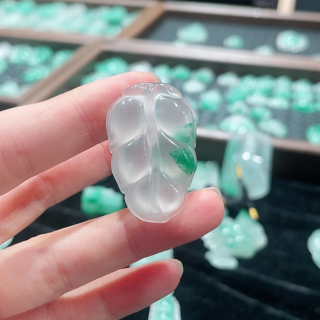 2***示石英质玉未镶嵌吊坠(不含链)