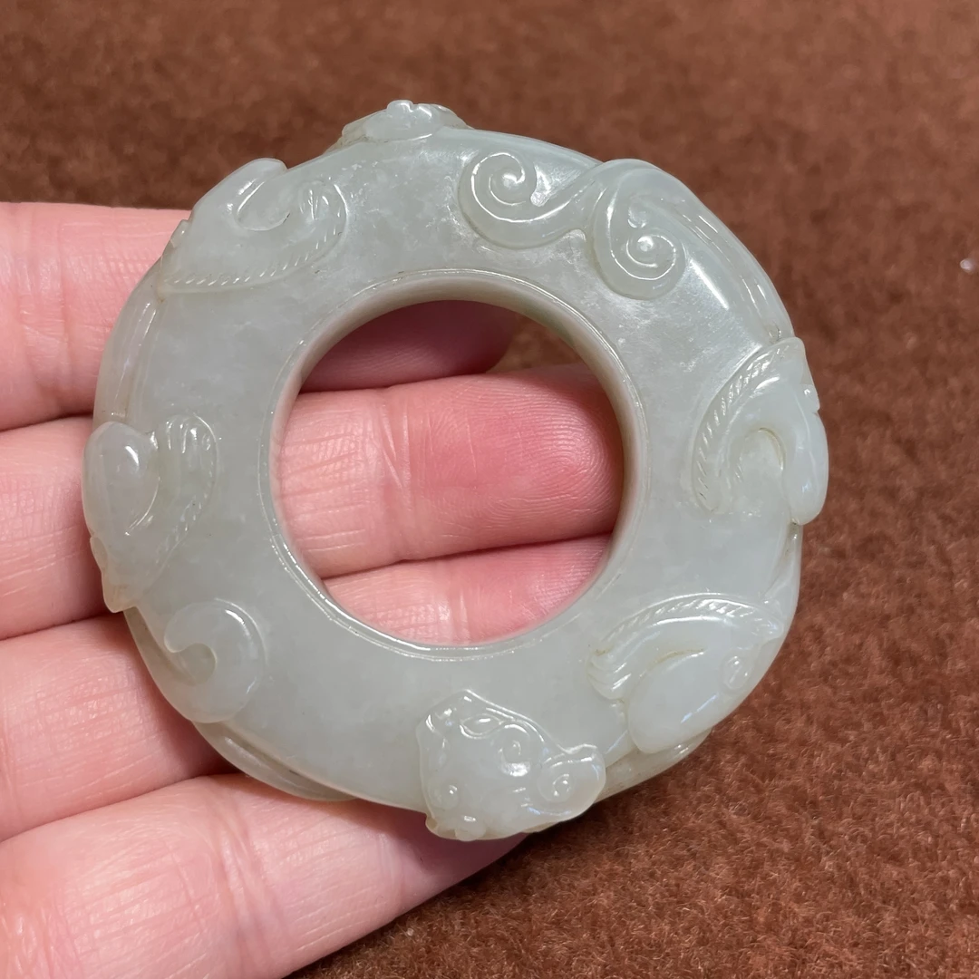 和田玉 螭龙纹玉璧