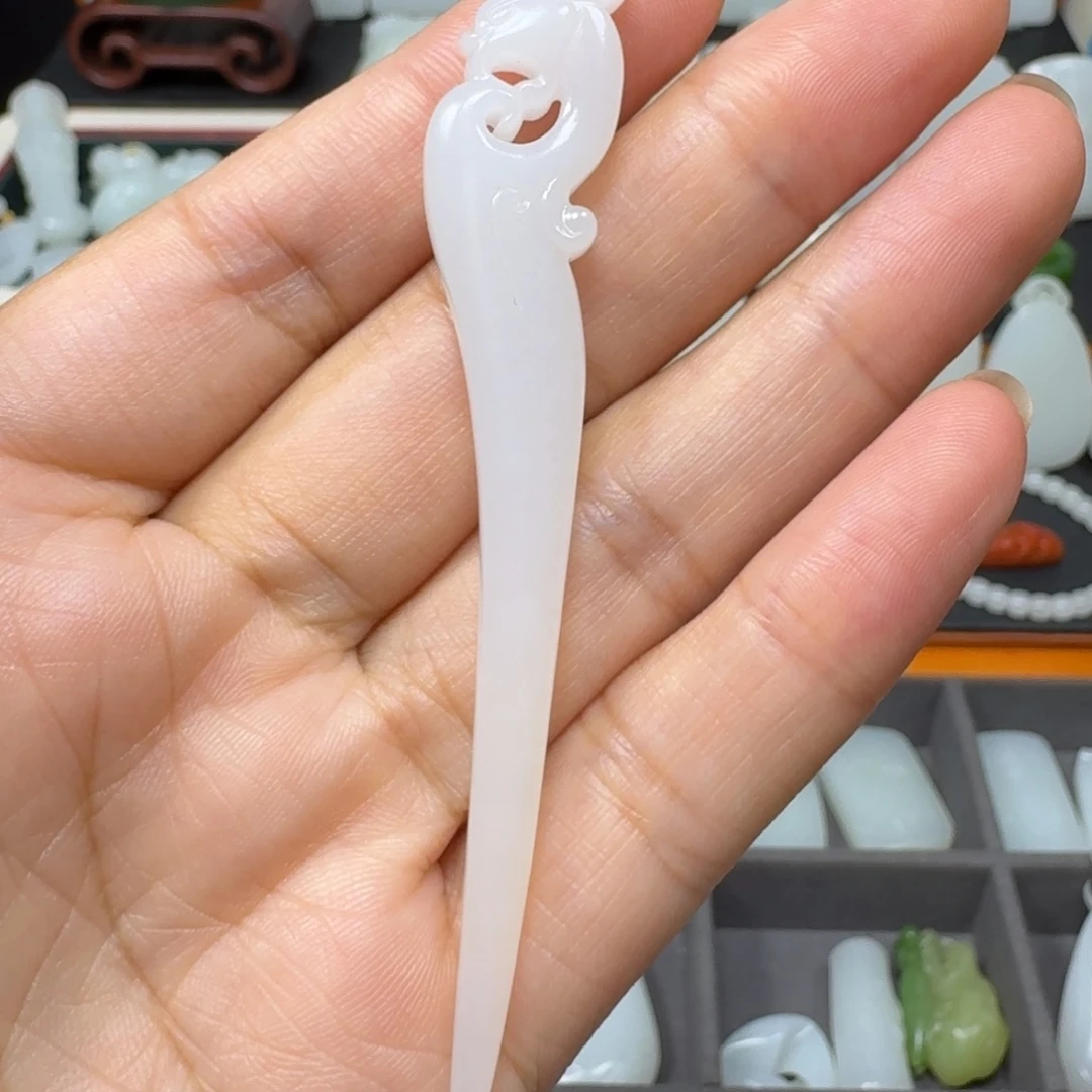 多***艺和田玉未镶嵌颈饰