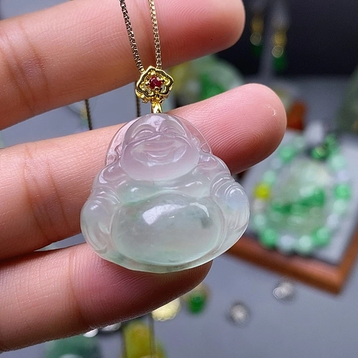 翡翠未镶嵌吊坠(赠链)