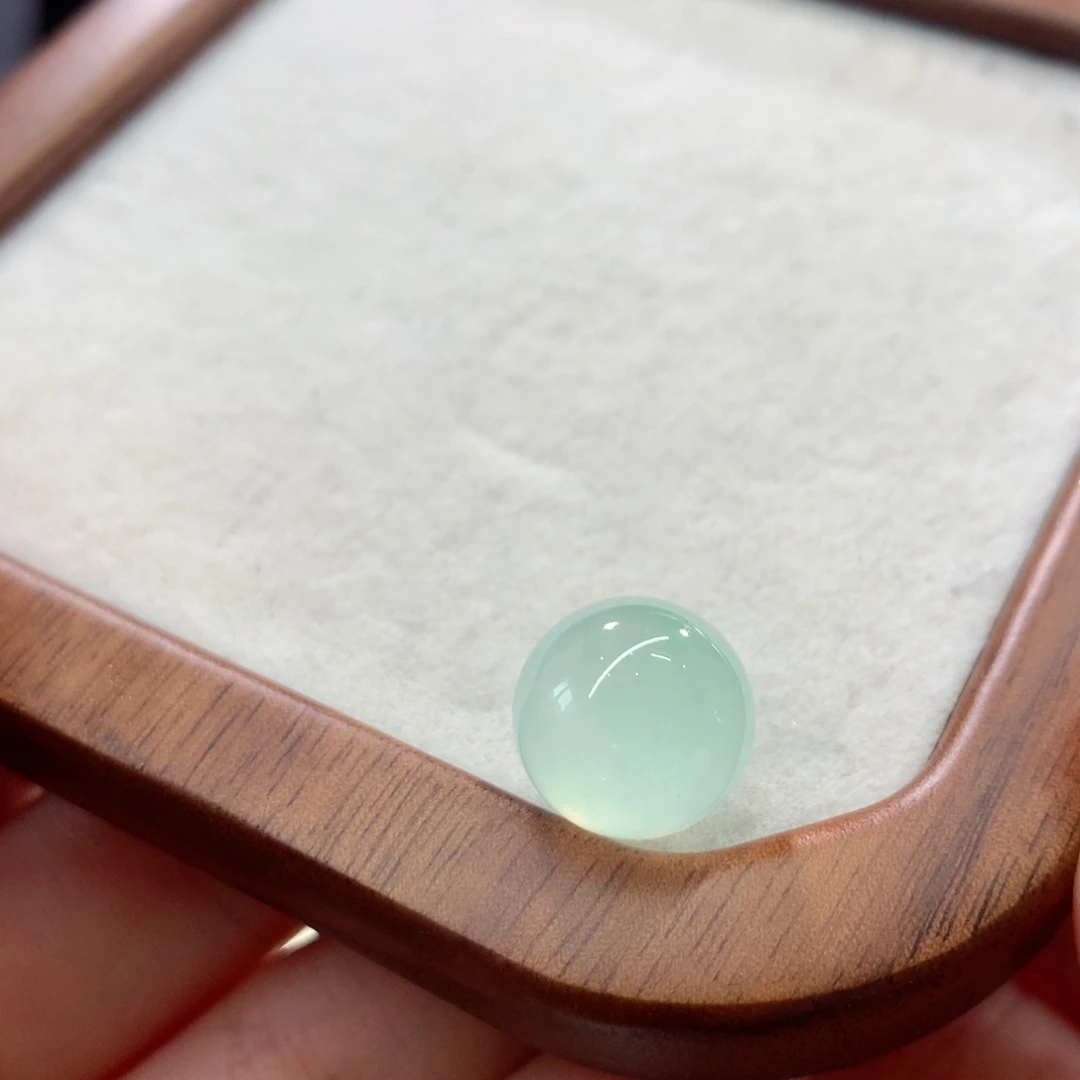 翡翠散珠冰绿卡12.7