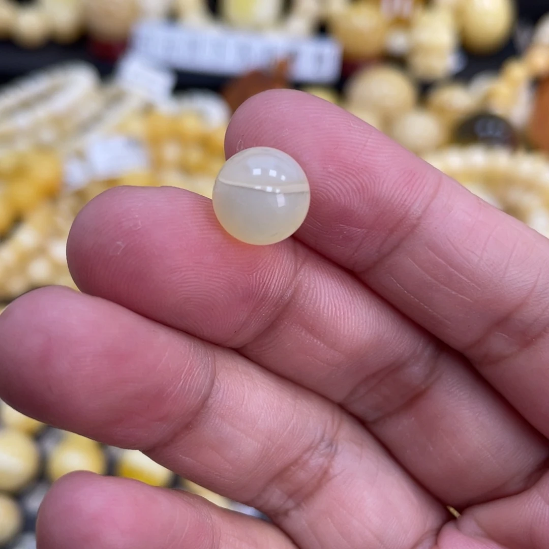 琥珀珠宝奇石未镶嵌10mm特色荧光
