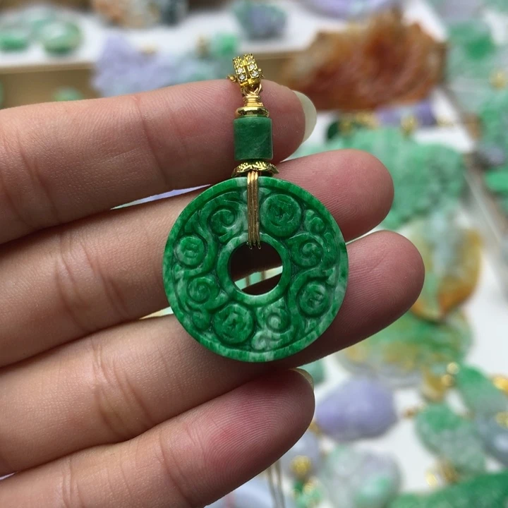 颈饰未镶嵌翡翠翡翠