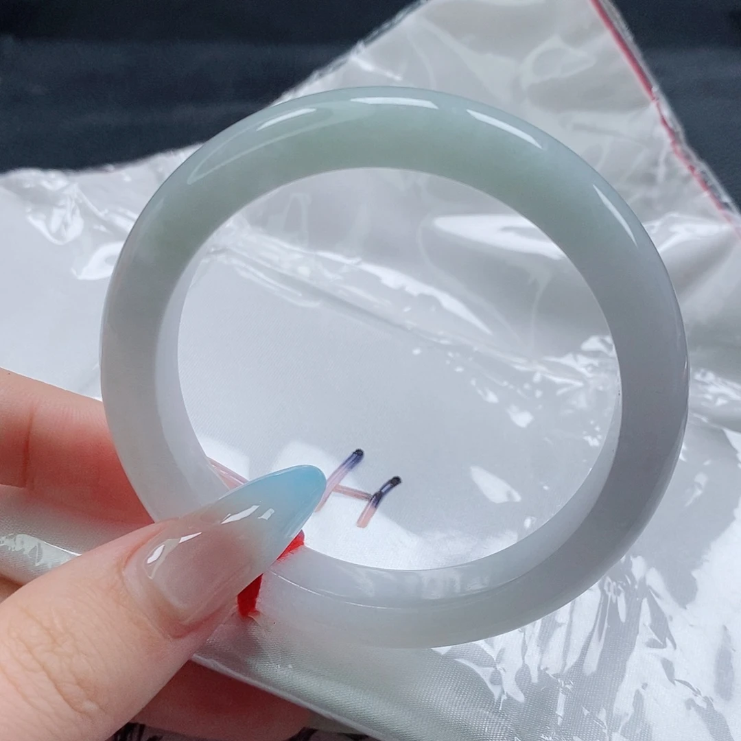 【闪购商品】未镶嵌手镯翡翠539号