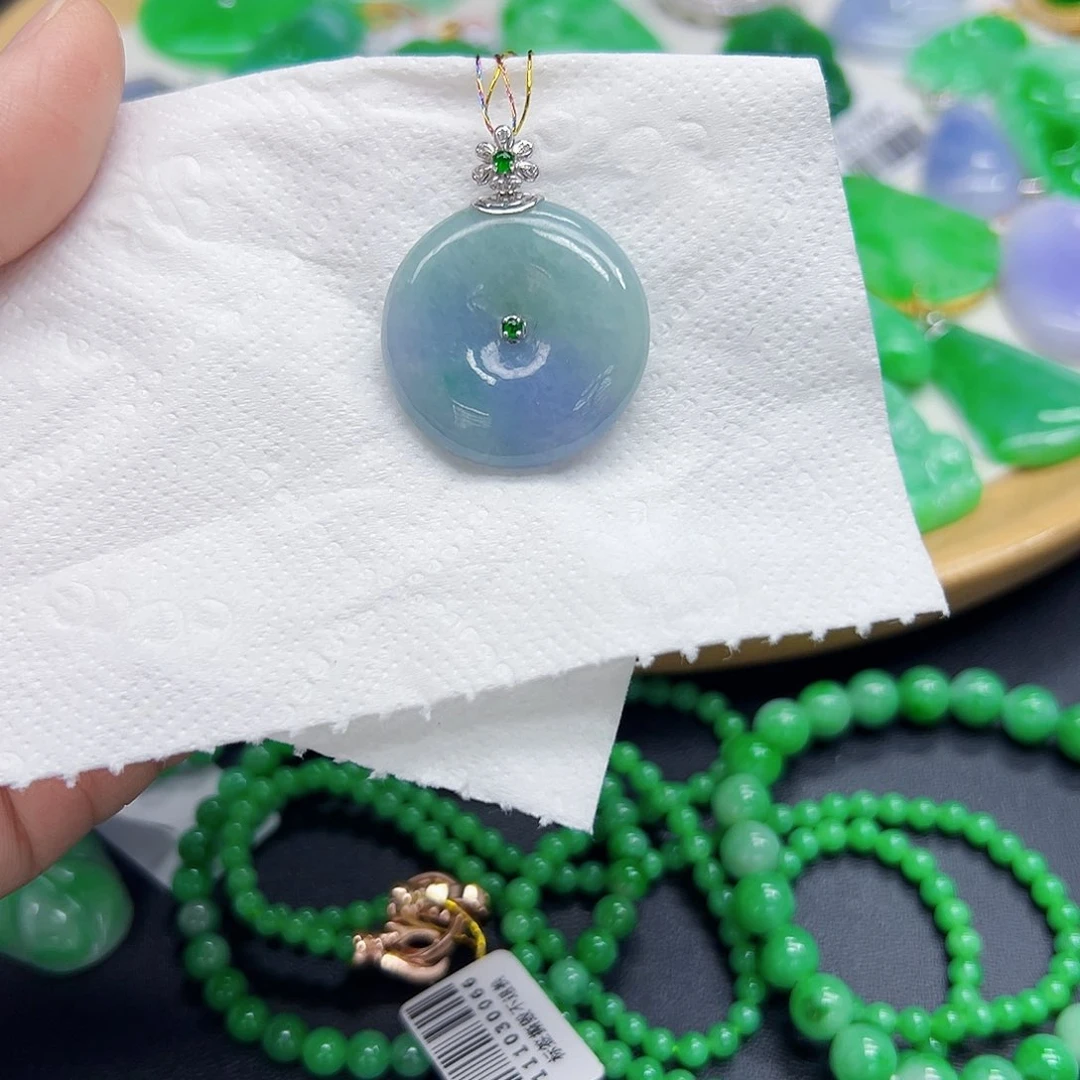 翡翠颈饰18K金镶嵌天然缅料A货一件