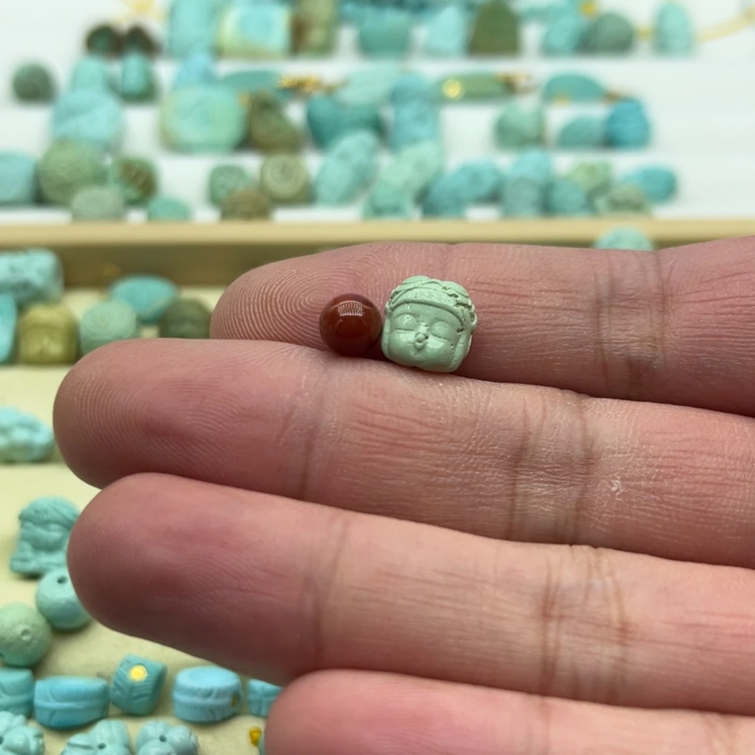 南红玛瑙未镶嵌B111有瑕