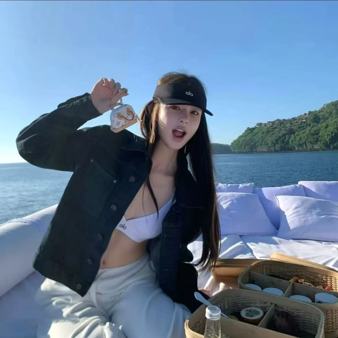 徐秋阳  空顶鸭舌帽  百搭时尚休闲显瘦显白鸭舌帽