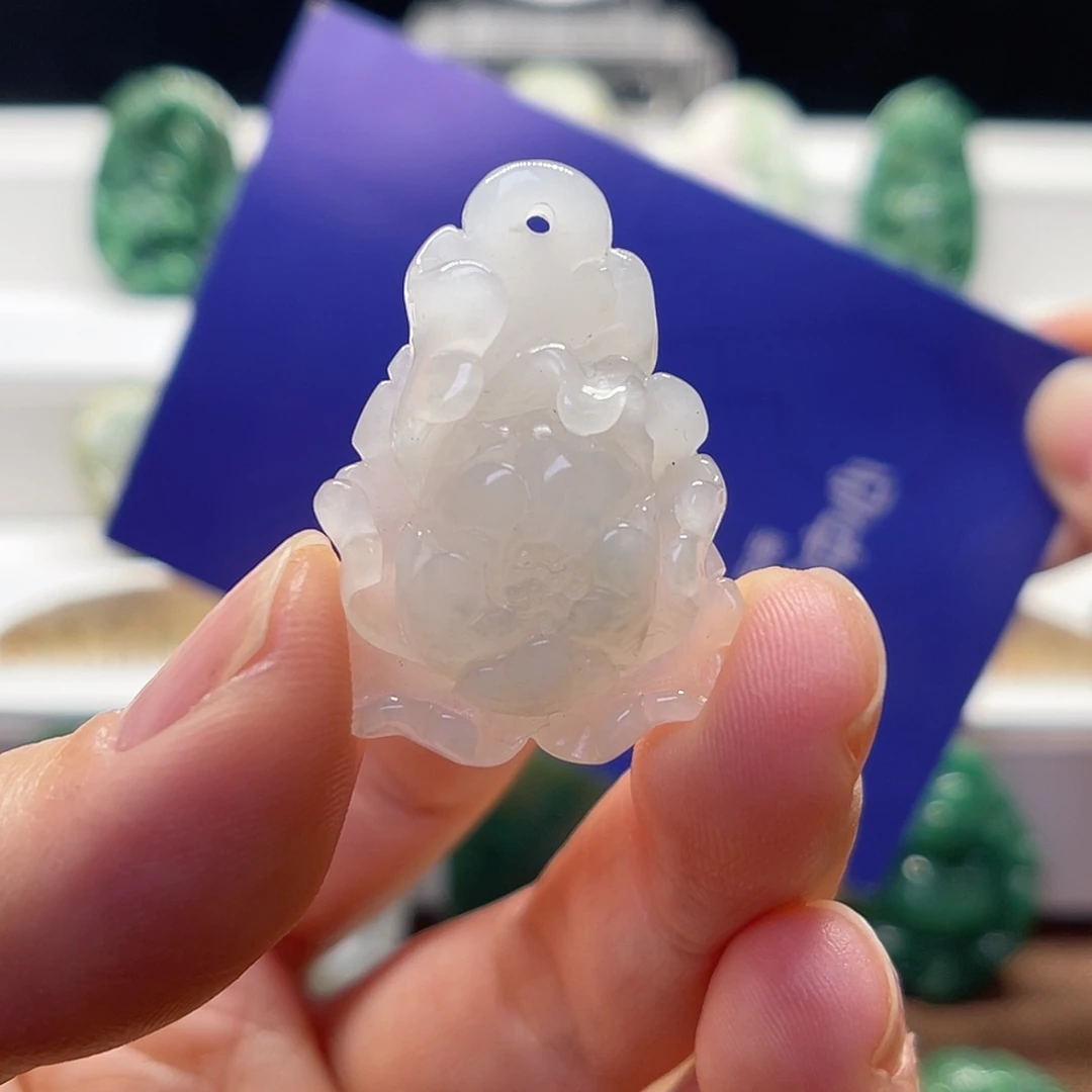 独山玉未镶嵌颈饰