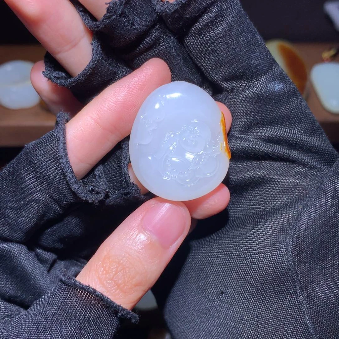 高***水和田玉未镶嵌颈饰