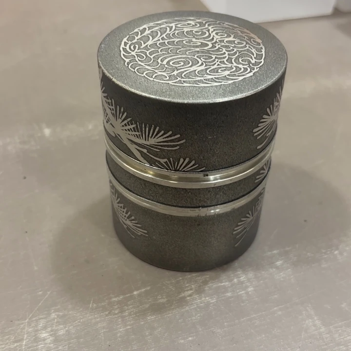 紫砂茶杯三**舍非常美丽漂亮的物品