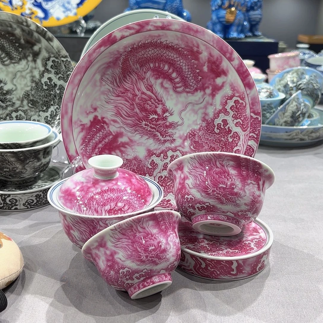 瓷片景德镇瓷器精品陈列