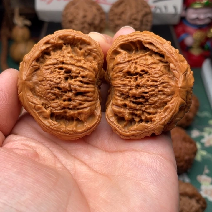 【闪购商品】把件文玩核桃45全品聚宝盆