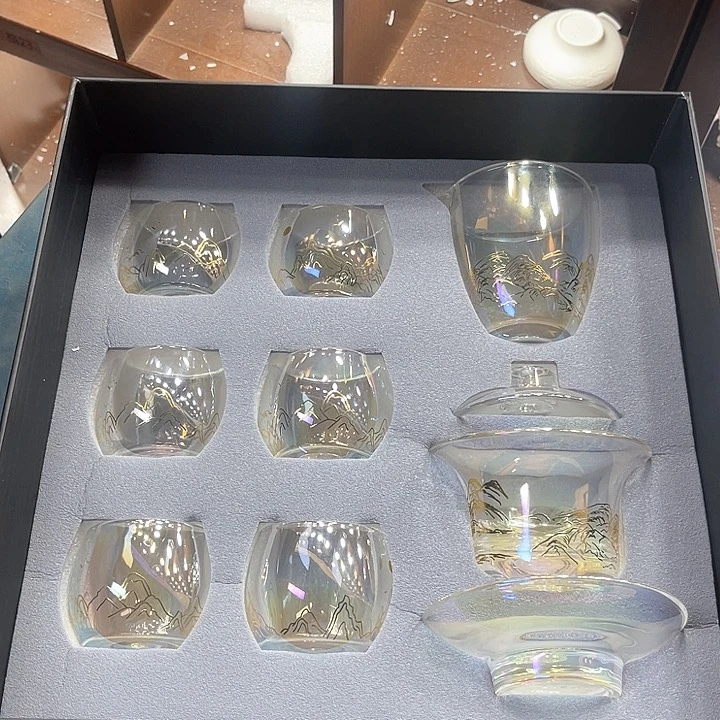 孤品茶具套装等。