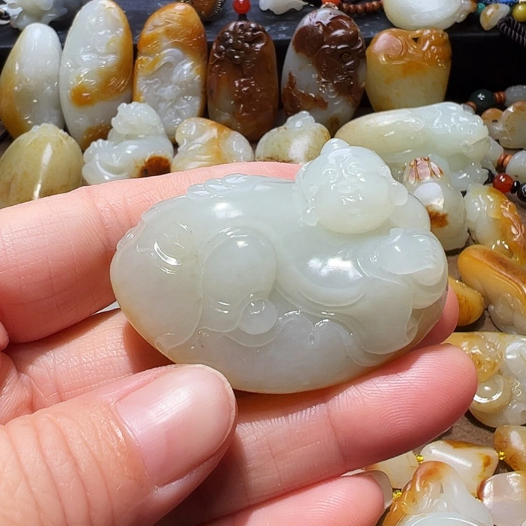 和田玉颈饰未镶嵌血*
