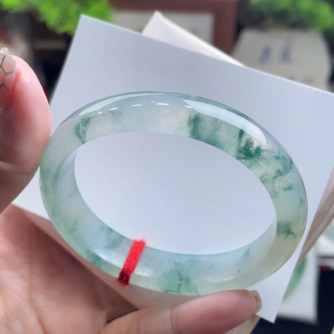 翡翠未镶嵌手镯53.7贵妃 强推