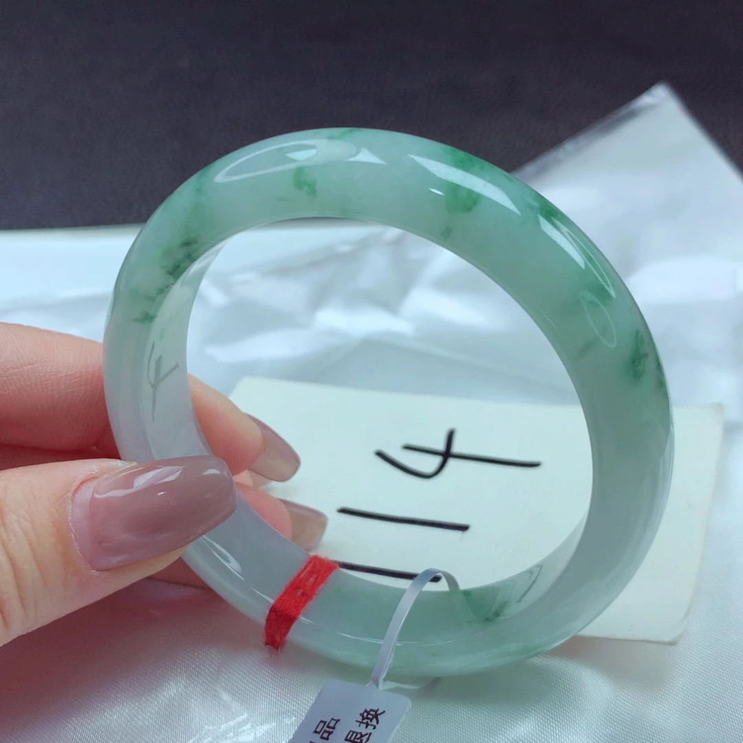 翡翠手镯未镶嵌手镯56