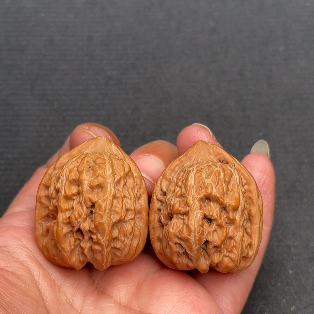 桃核把件33×36×38全品头茬赤龙鸡心XM3470