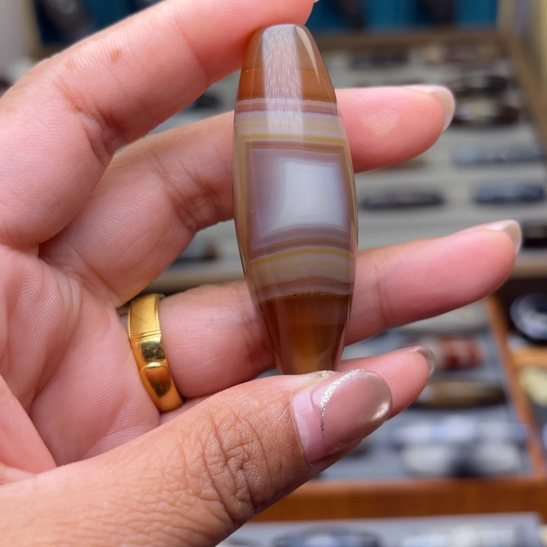 拉***王玛瑙/玉髓未镶嵌颈饰