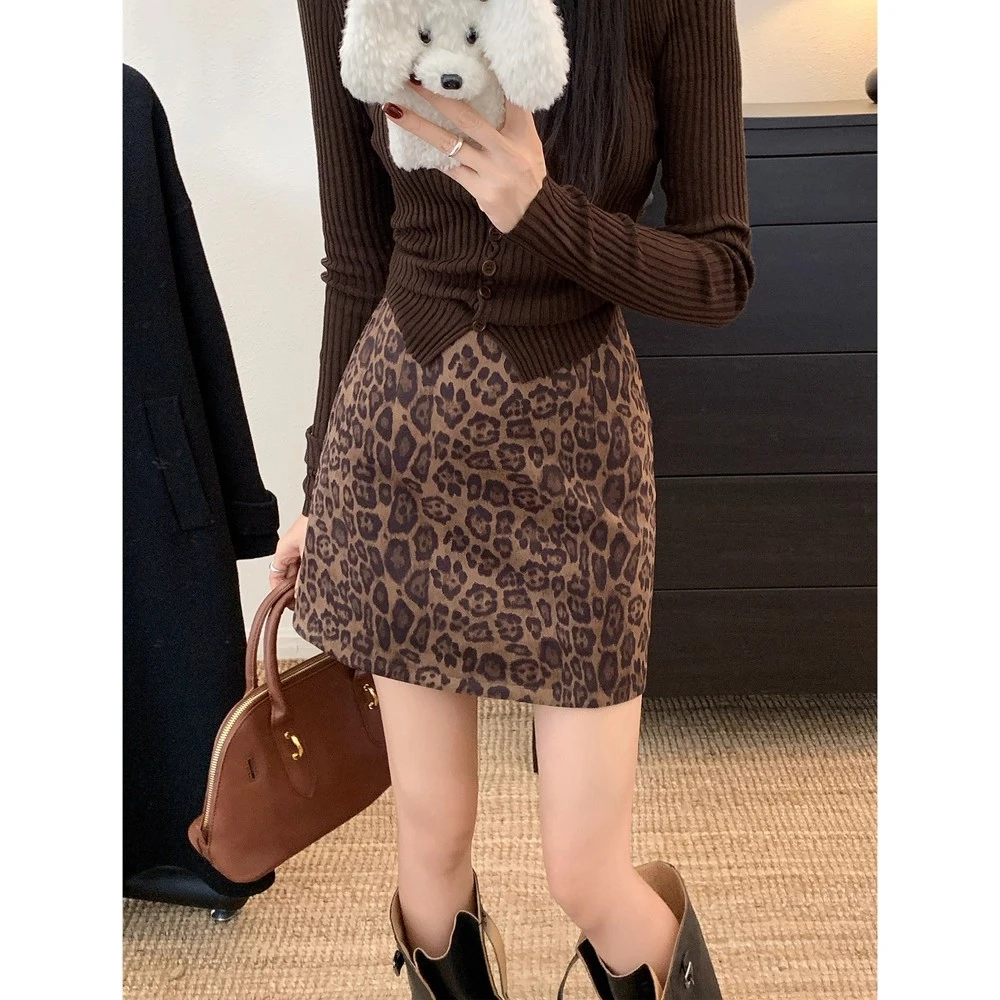 美式辣妹风豹纹A字半身裙女秋季新款百搭高腰显瘦防走光包臀短裙