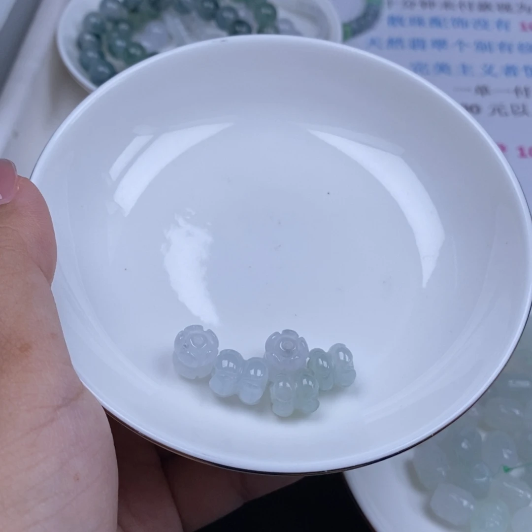 A***妞翡翠未镶嵌颈饰天然翡翠