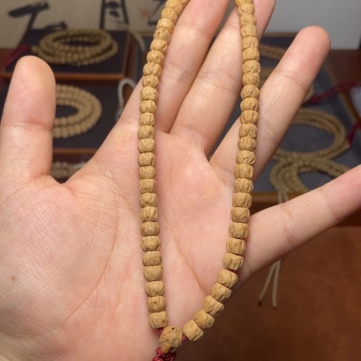 柏香籽/百香籽吊坠手持