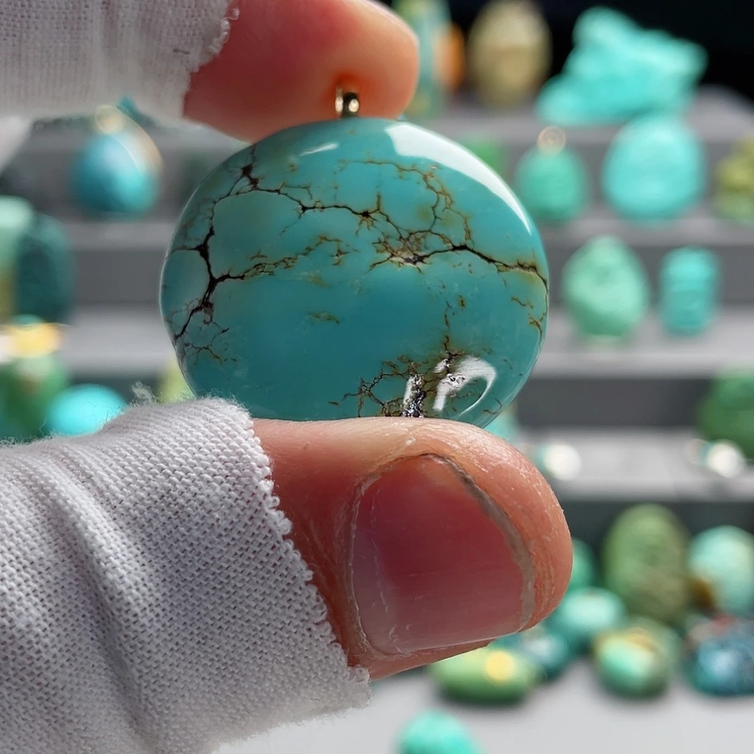 绿松石颈饰未镶嵌