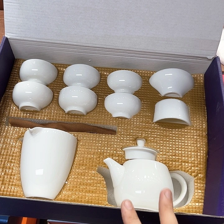 孤品茶具套装等。