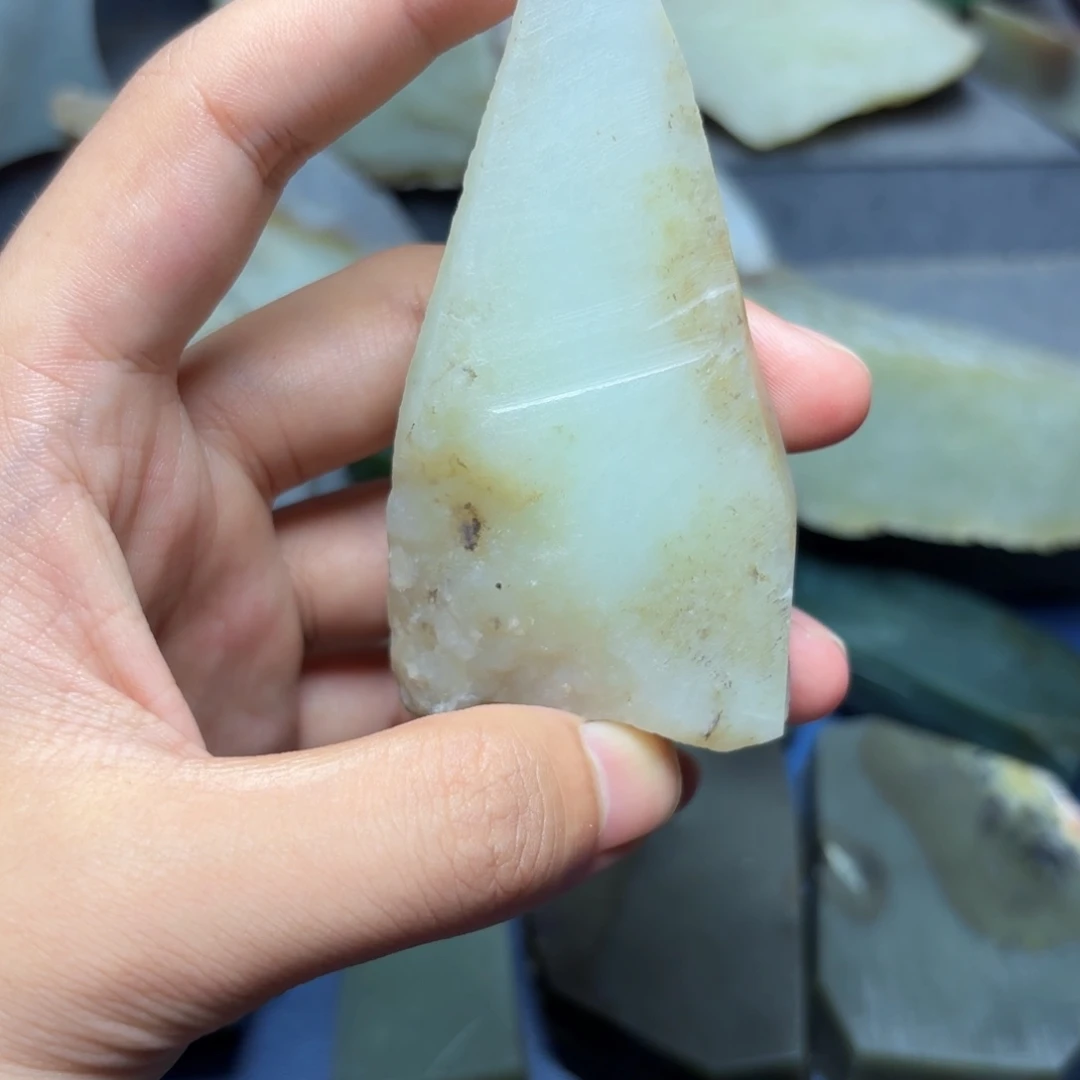 未镶嵌和田玉（糖玉）珠宝奇石