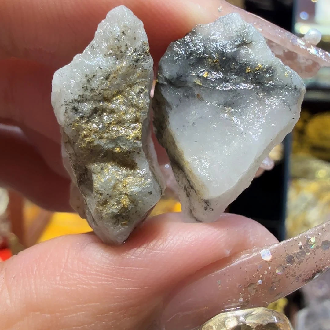 专9.5g左右聚金阁天然明金矿标