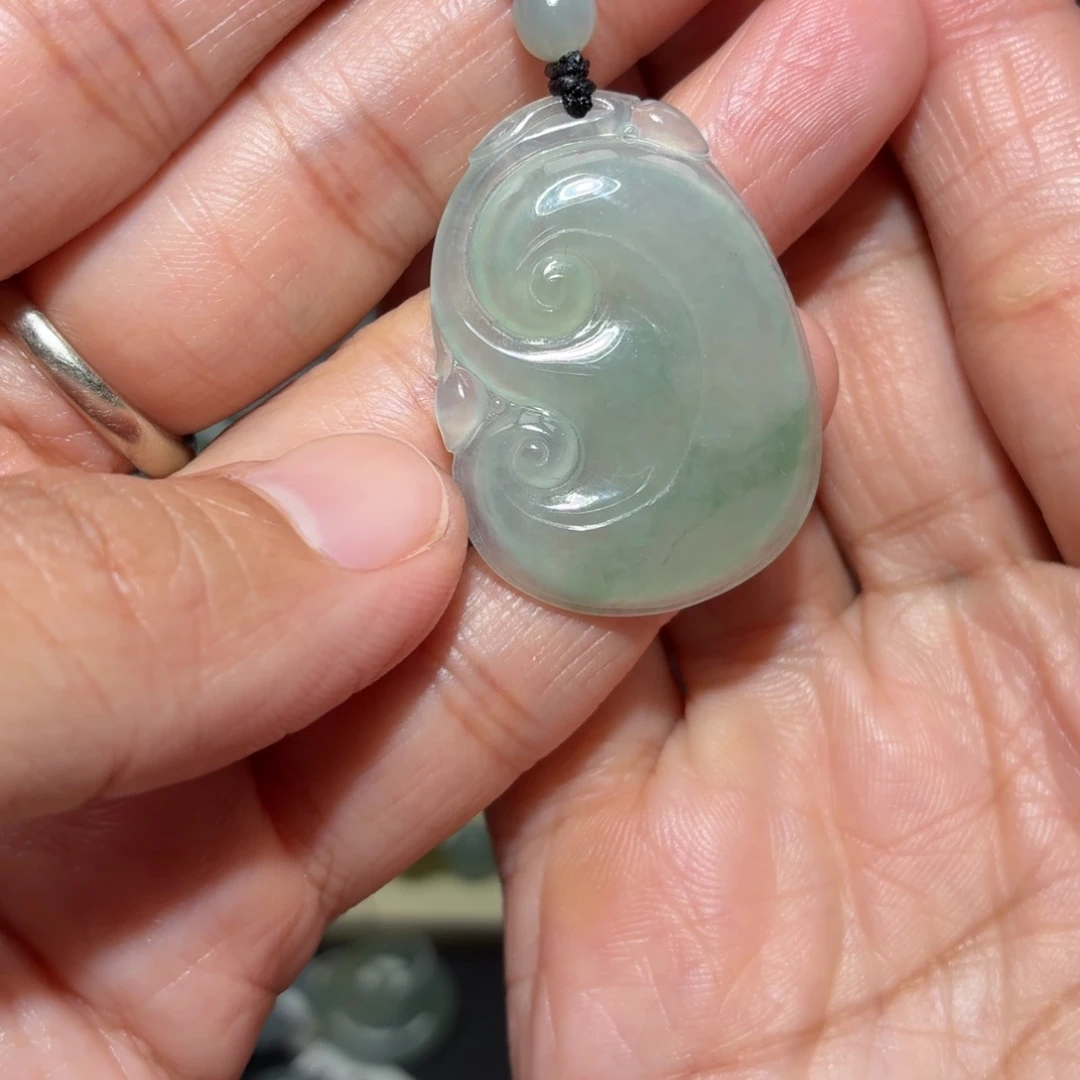 翡翠未镶嵌颈饰缅甸A货翡翠吊坠