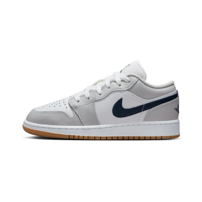 NIKE耐克女鞋AIR JORDAN 1 LOW玩球穿搭乔丹篮球鞋553560-146