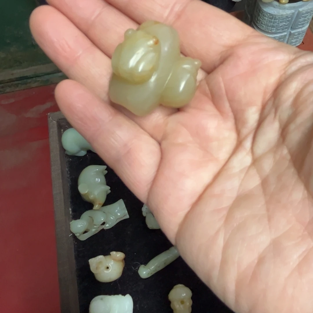 和田玉（糖玉）未镶嵌挂件